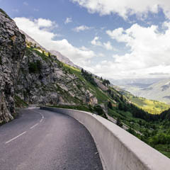 代理价格内部的电话轰炸机官网